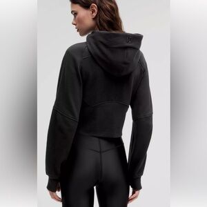 lululemon athletica Black Cropped Sweatshirt